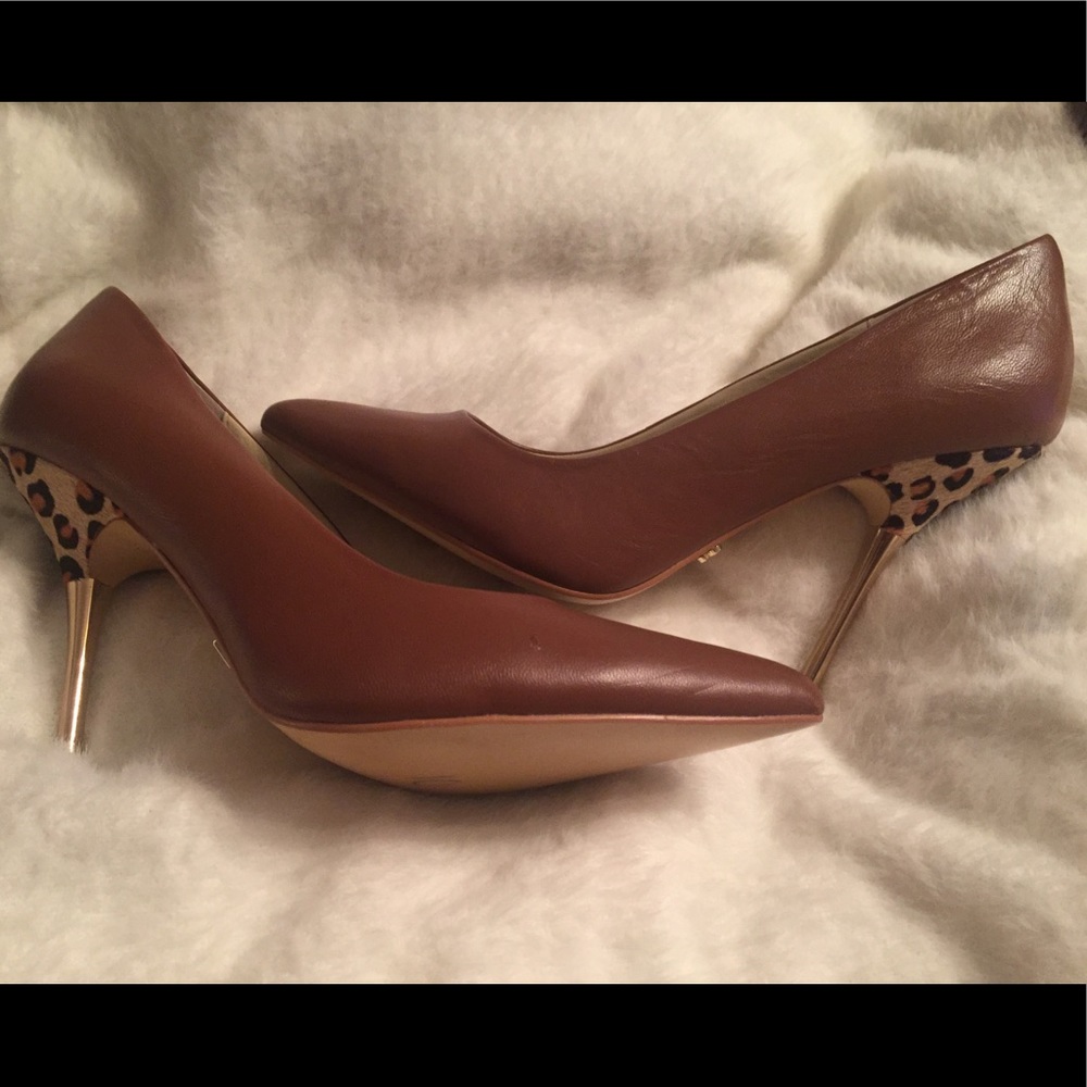 A.B.S. Allen Brown Schwartz Pumps